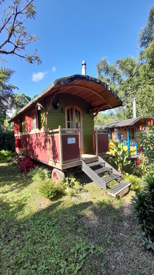Hosteria La Roulotte - มินโด ภายนอก รูปภาพ