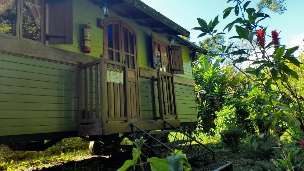 Hosteria La Roulotte - มินโด ภายนอก รูปภาพ