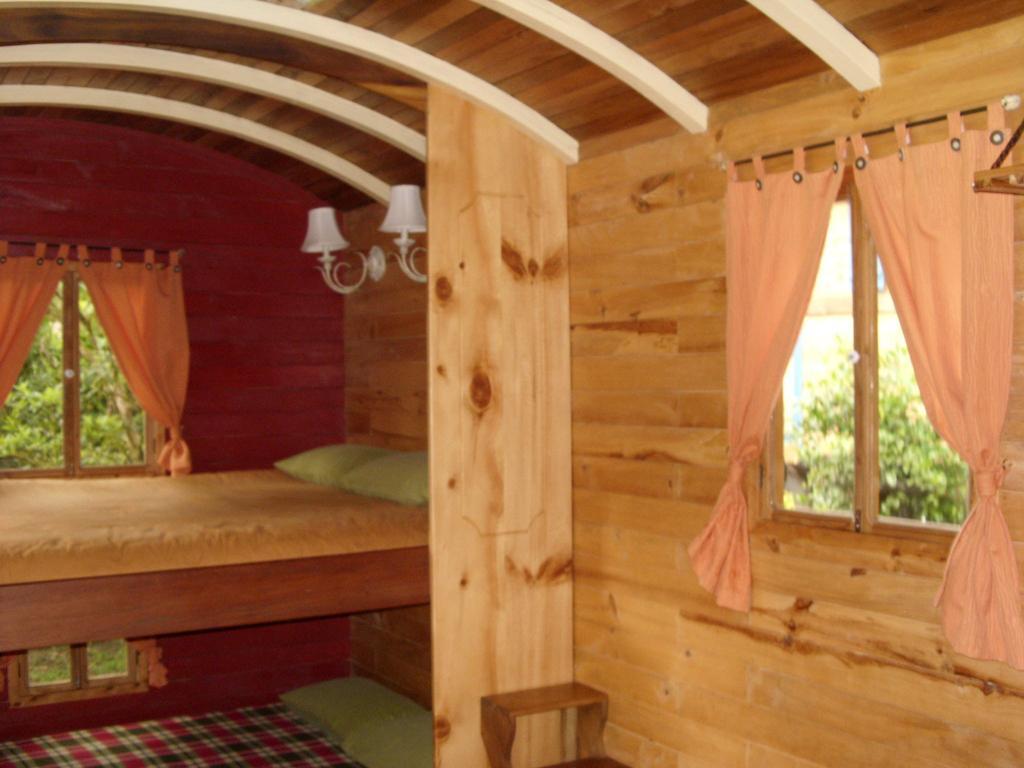Hosteria La Roulotte - มินโด ห้อง รูปภาพ